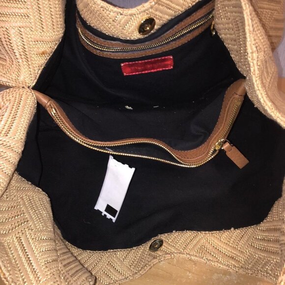 Valentino Garavani Woven Beige Handbag with Gold Logo Plate - Picture 3 of 7